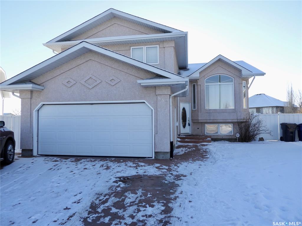 to 882 Manor Heights, Martensville